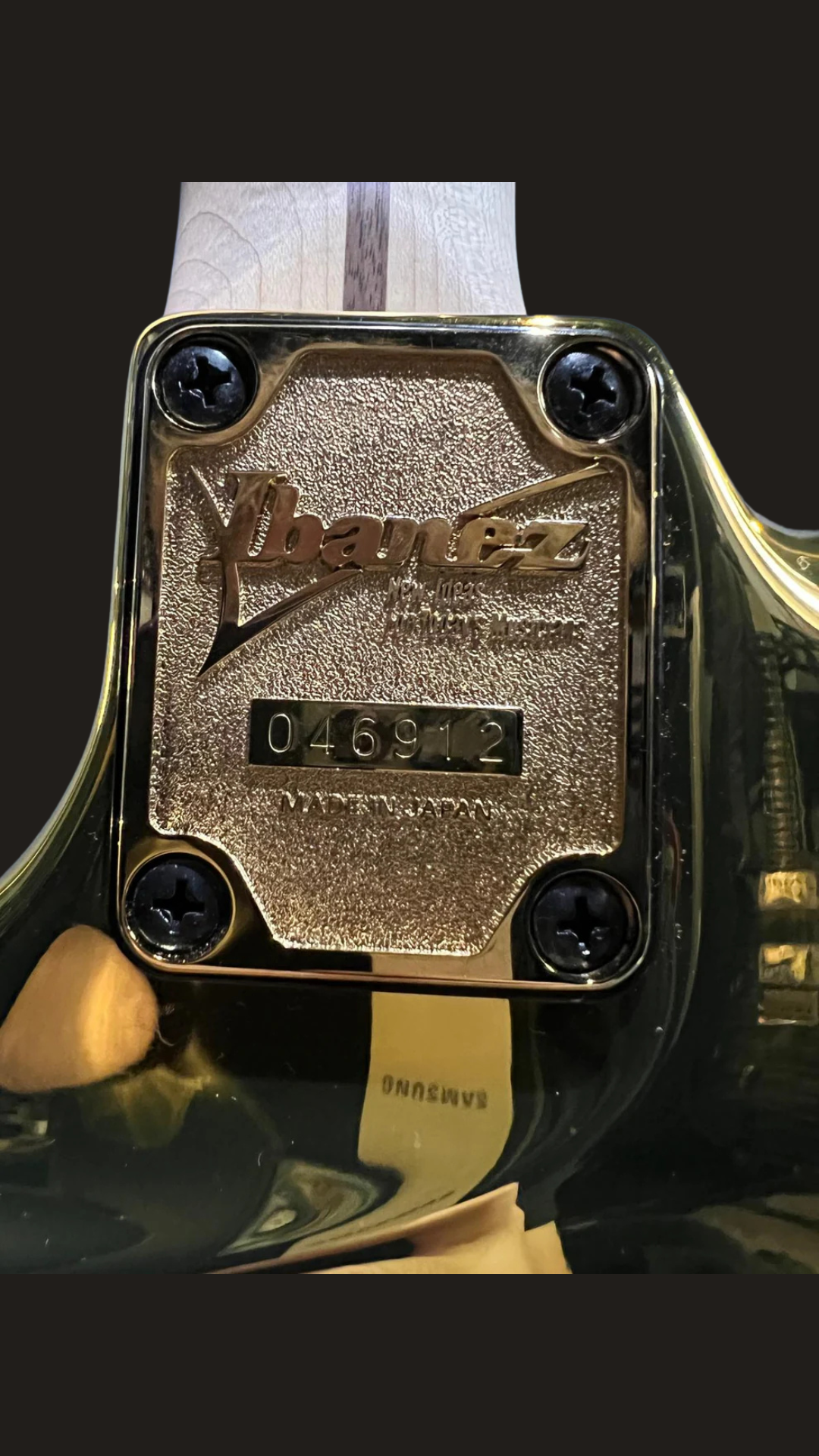 Ibanez Joe satriani gold boy 2022 (used)
