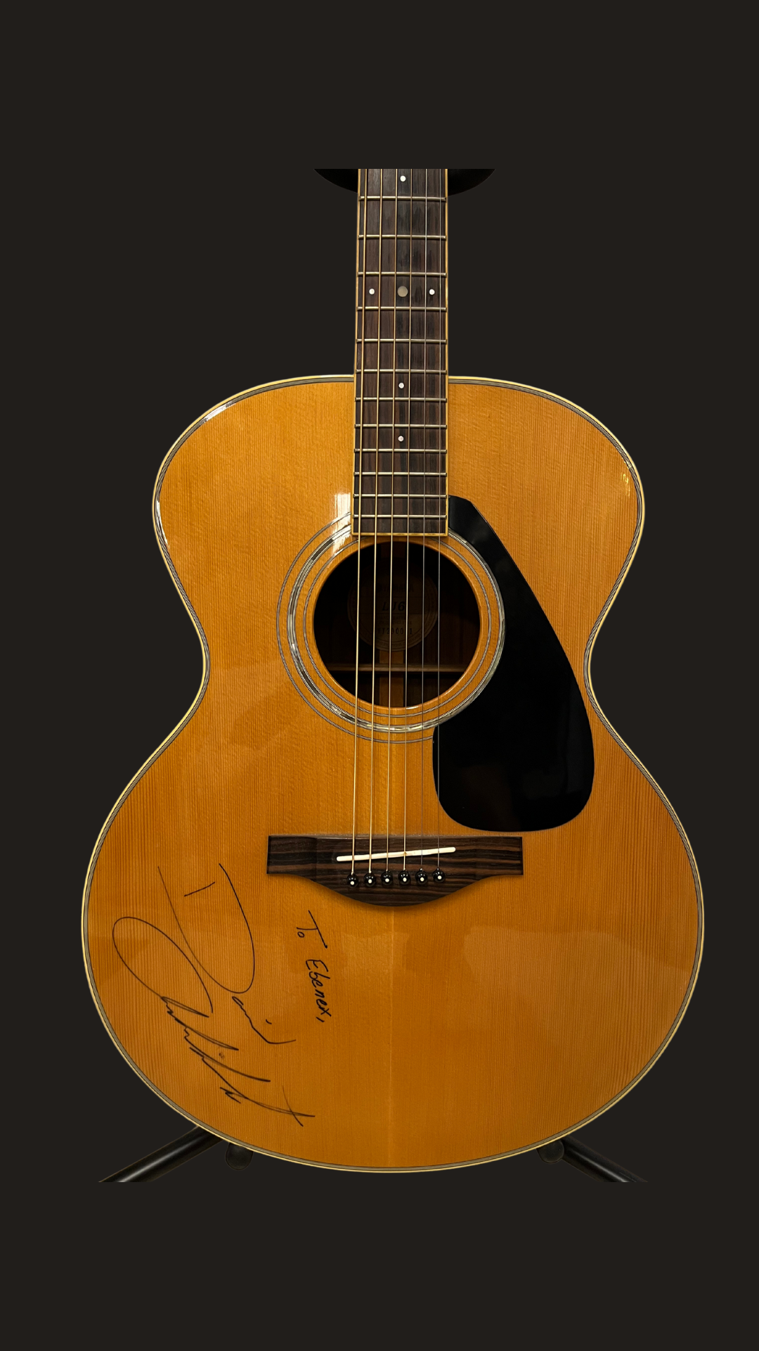 Yamaha LJ6 acoustic autographed (used)