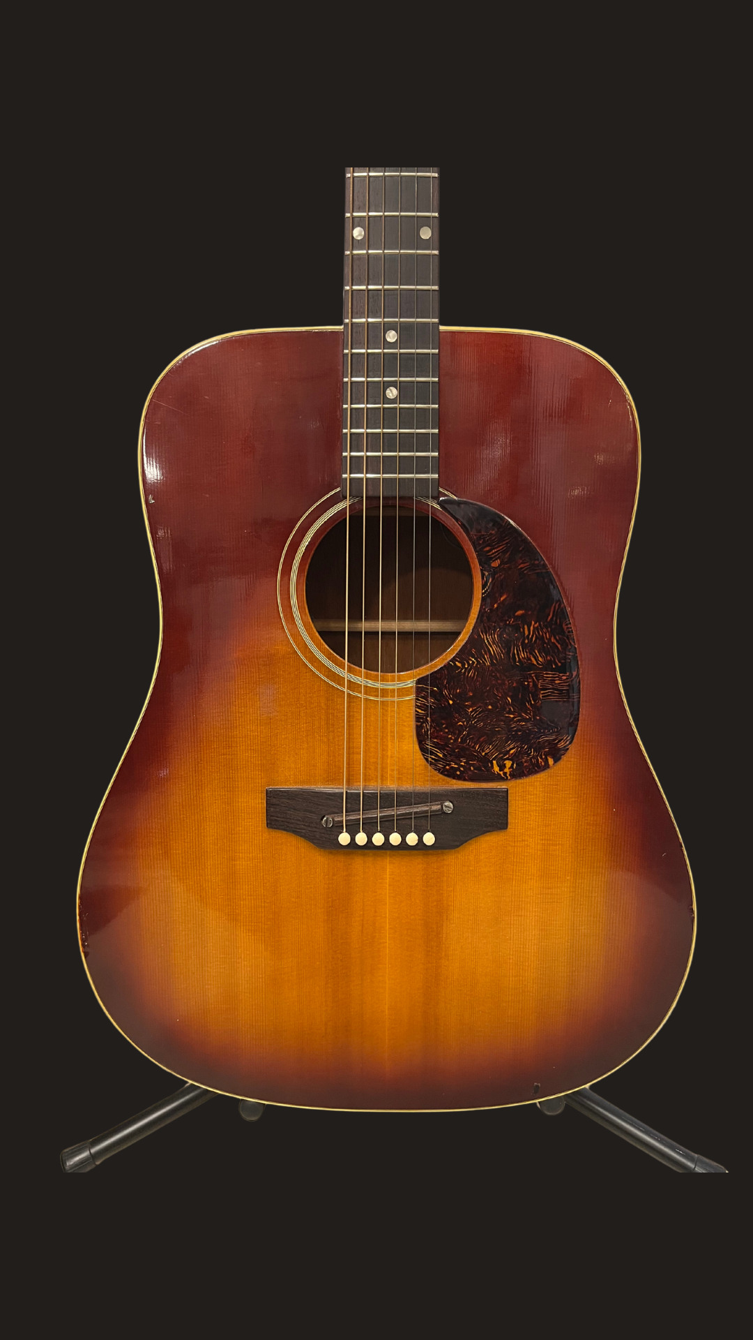 Gibson J-45 Deluxe square body vintage (used)