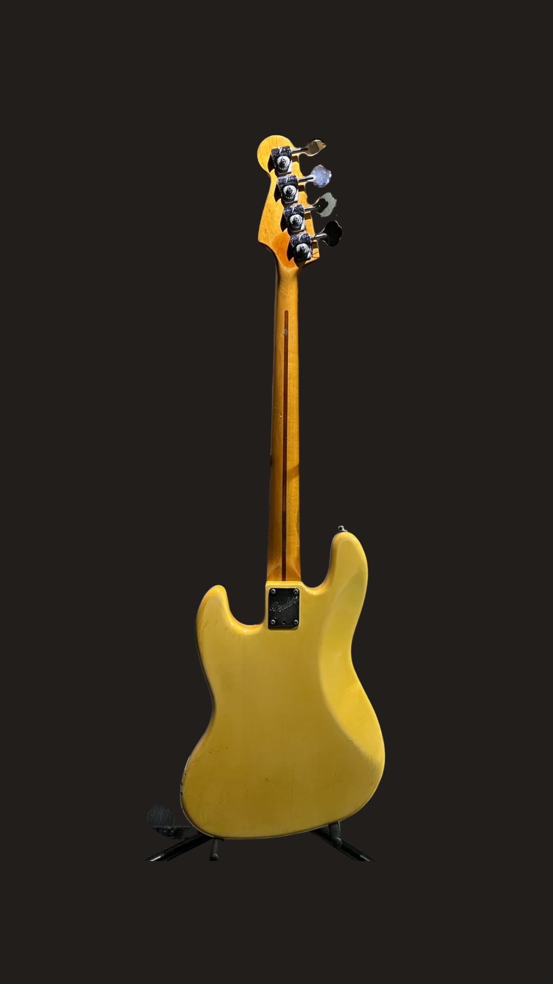 Fender 1983 j bass (used)