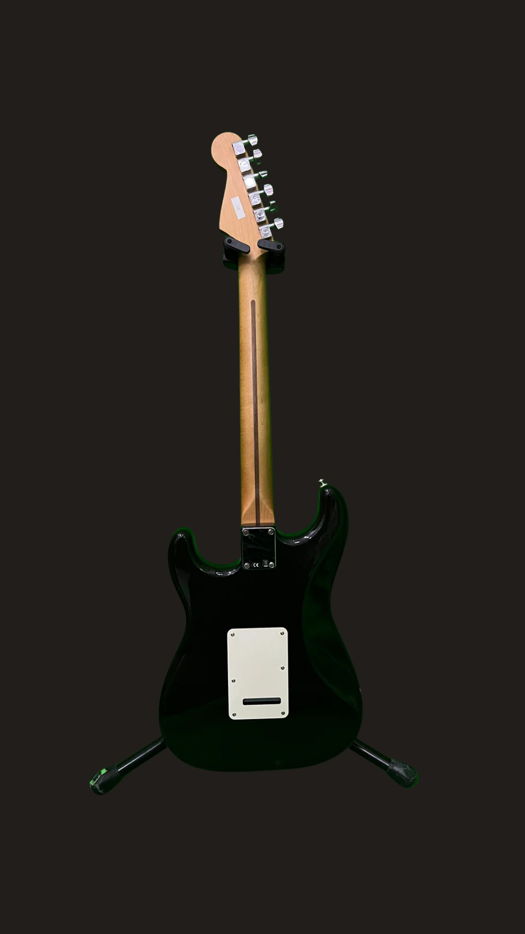 Fender MIM deluxe roadhouse stratocaster (used)