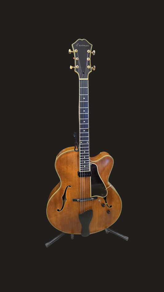 Eastman AR-810 CE Archtop