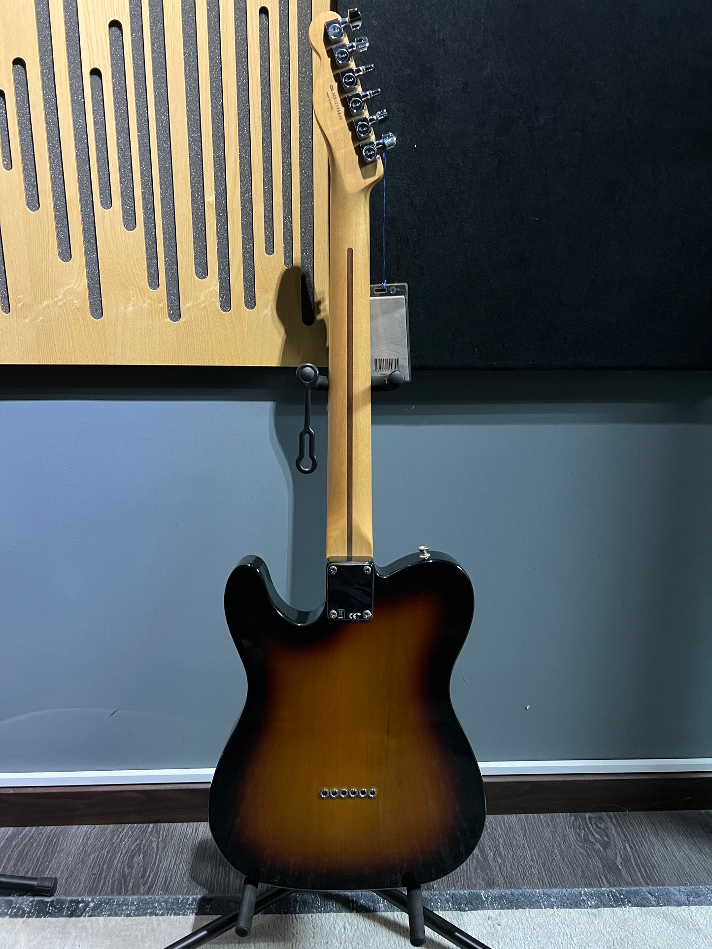 Fender MIM standard telecaster sunburst (used)