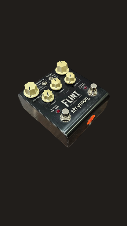 Flint Strymon - Tremolo & Reverb