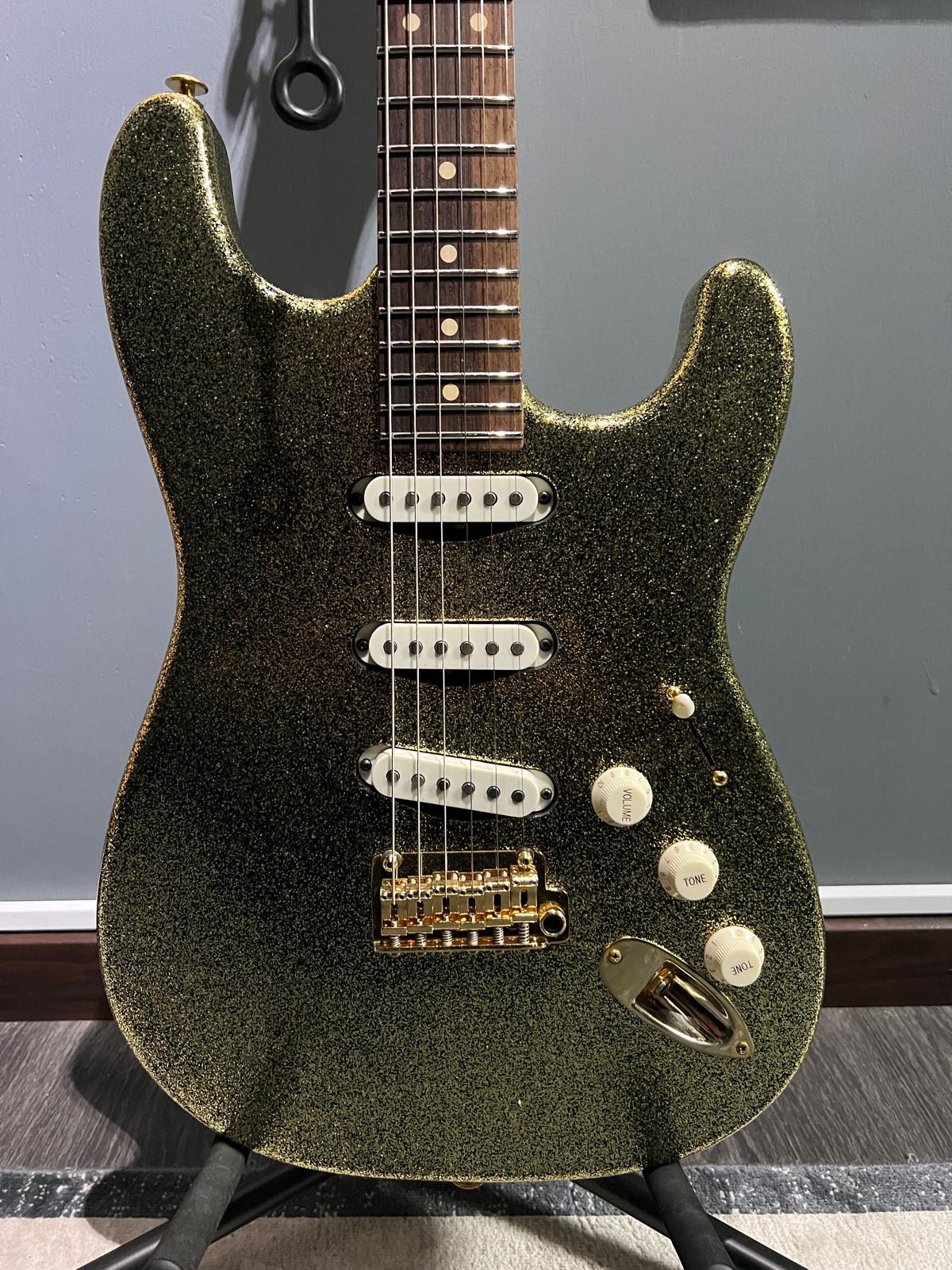 Suhr modern custom gold sparkle (used)